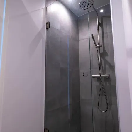Appartement Brand New & Full Sea View In