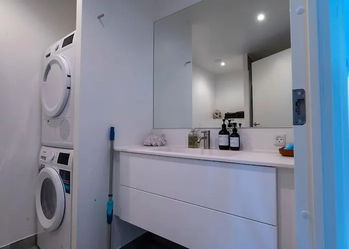 Appartement Brand New & Full Sea View In *