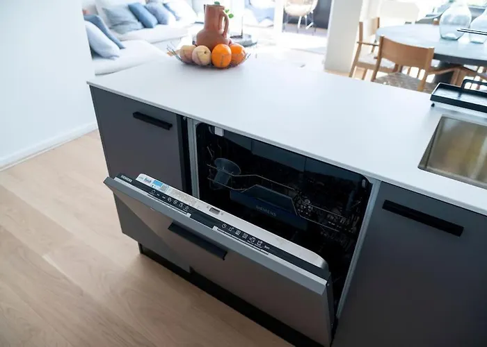 Brand New & Full Sea View In Appartement *