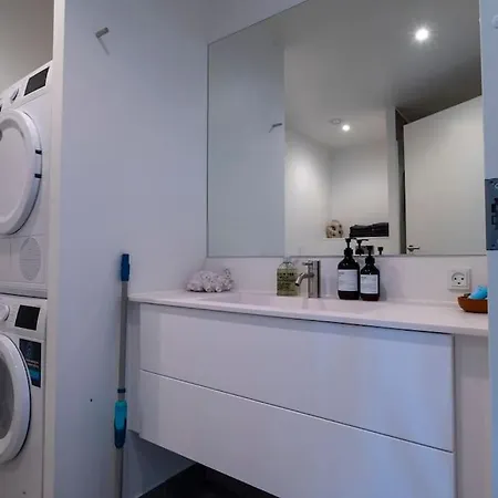 Διαμέρισμα Brand New & Full Sea View In *